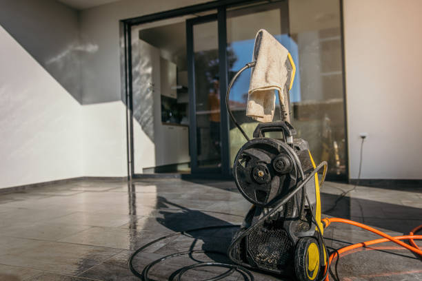 Best Animal Enclosure Cleaning  in Benld, IL